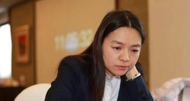 手嫁给有皇室血统的卡塔尔男子如今咋样了k8凯发国际登录21年前浙江天才女棋(图15)
